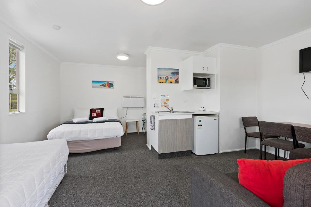 North South Holiday Park Christchurch Exterior foto
