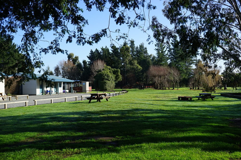 North South Holiday Park Christchurch Exterior foto